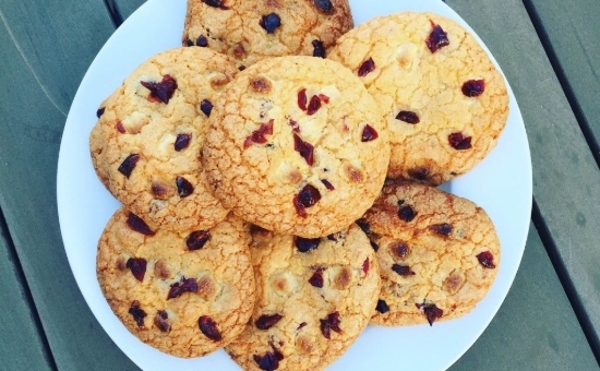 Cookies poudre de macarons / chocolat blanc  et cranberries