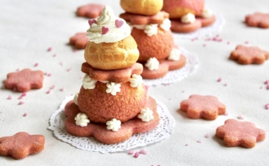 Religieuses Biscuits Roses aux airs printaniers